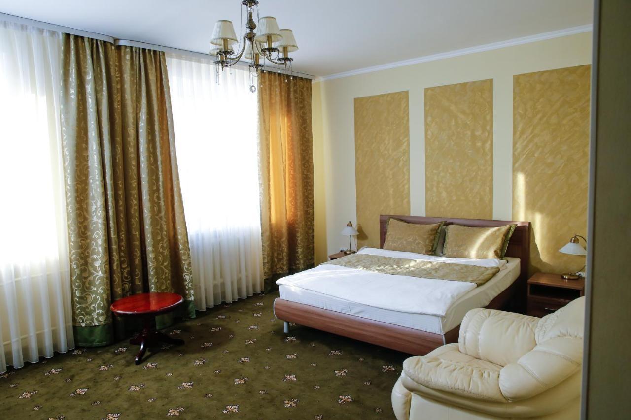 Nurtau Hotel Павлодар Екстериор снимка